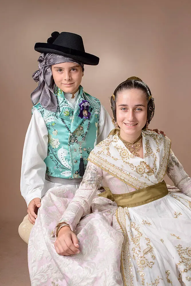 Indumentaria Valenciana Elena